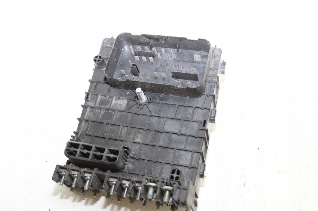 фото №5, Коробка запобіжників bsi vw passat b7 3c0937125 1k0937132f