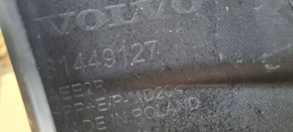 фото №16, Volvo xc60 ii r-design 2017- бампер перед оригинал a016