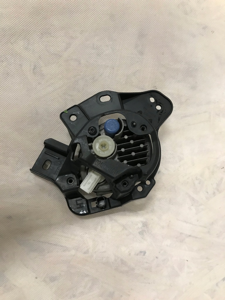 фото №4, Mazda cx3 cx-3 противотуманная фара led левый с рамка