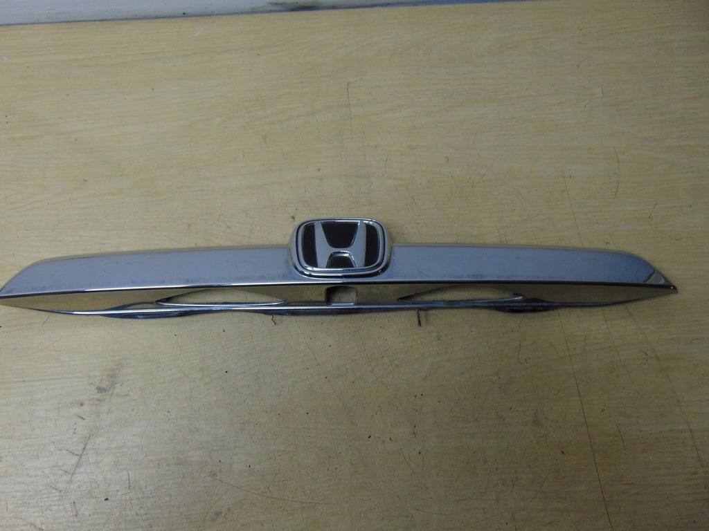 фото №1, Накладка крышки багажника хром honda crv iii камера