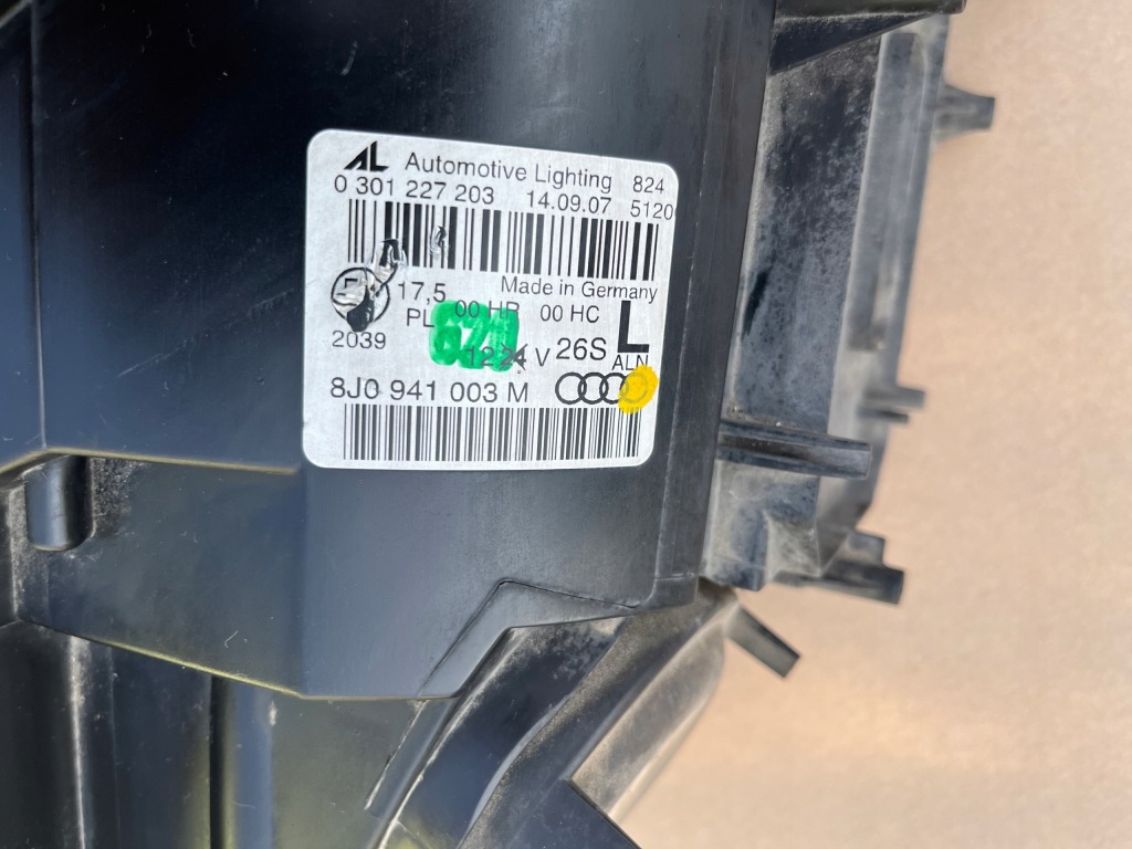 Лампа левая eu audi tt 8j0 czarna 2006 - 2014 . с Разборки