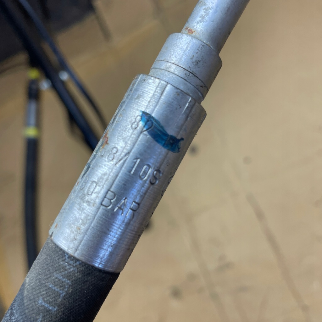 Купити Mercedes w221 s шланг патрубок масляний підвіска abc 2219971682 a2219971682