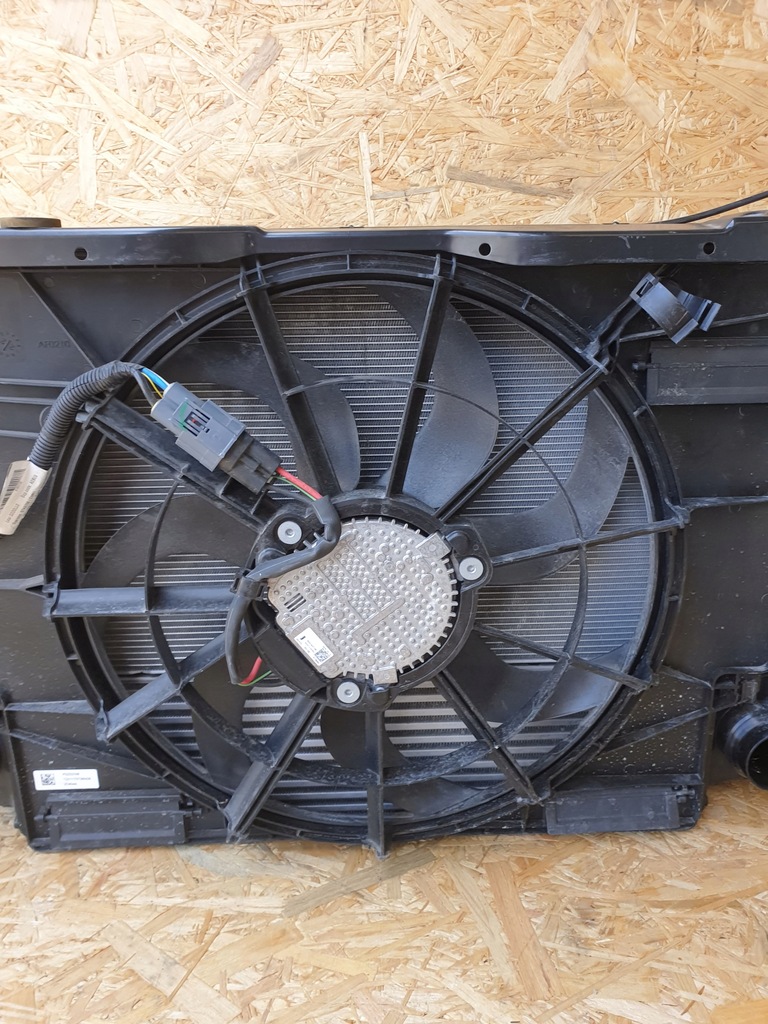 фото №11, Volvo xc40 pas передний радиатор 1.5 гибрид lift