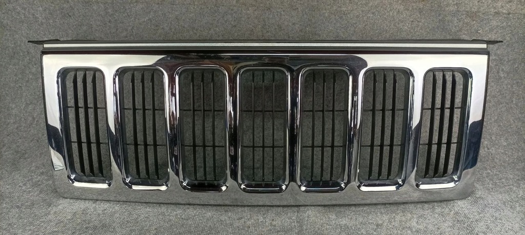 фото №1, Решётка радиатора радиатора / решётка радиатора - jeep commander i 2005-2010