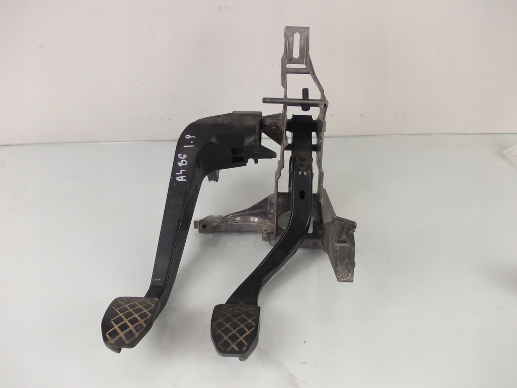 фото №1, Педали audi a4 b6