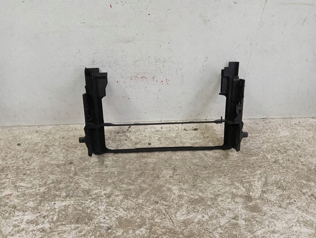 фото №1, Рамка корпус радиатор bmw v 5 f10 f11 09-