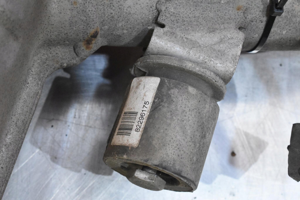 Гаситель конечный jaguar xe x760 2.0 d 180 km 14-19 Киев