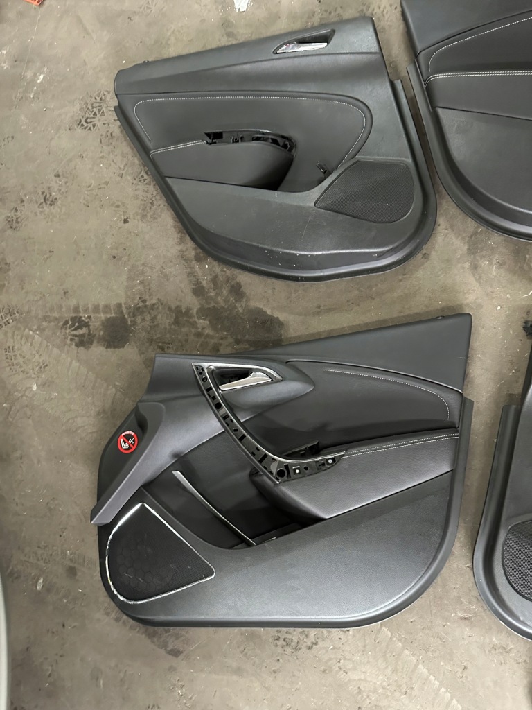 фото №7, Opel astra j hb 5d сидіння заднє сидіння напівшкіра обшивки оббивка