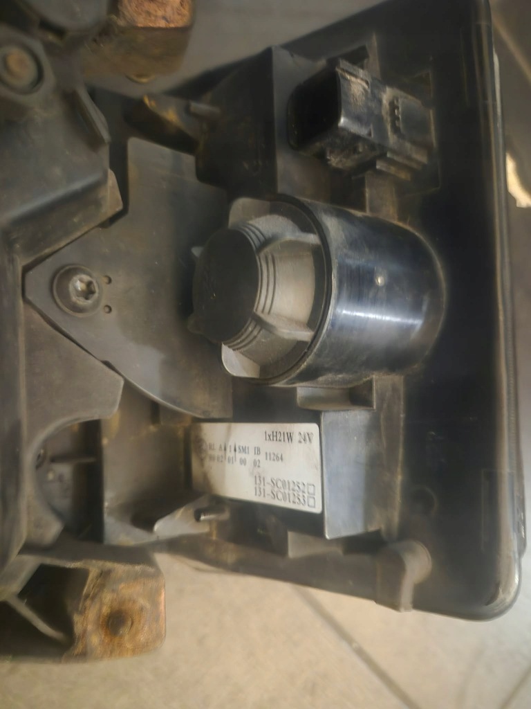 фото №6, Лампа права scania r streamline h7 2241829