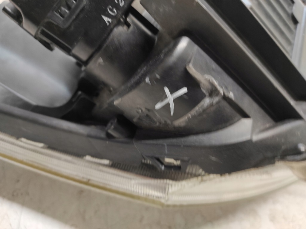 фото №8, Suzuki swift 10- лампа левая перед передняя p9121