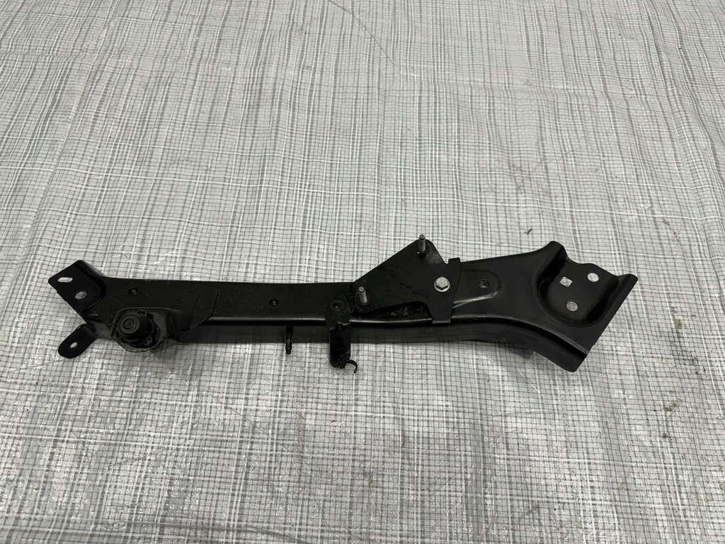 фото №1, Підсилювач поперечина передній renault austral e-tech 625126512r