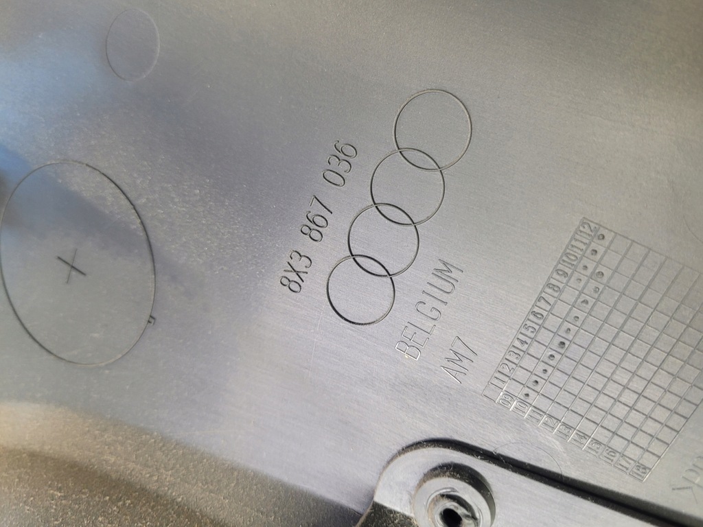 фото №5, Обшивка салону правий задня audi a1 8x0867036