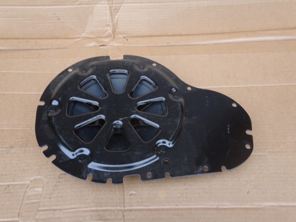 фото №1, Land rover discovery iv динамик крышки задняя bh2218808ca