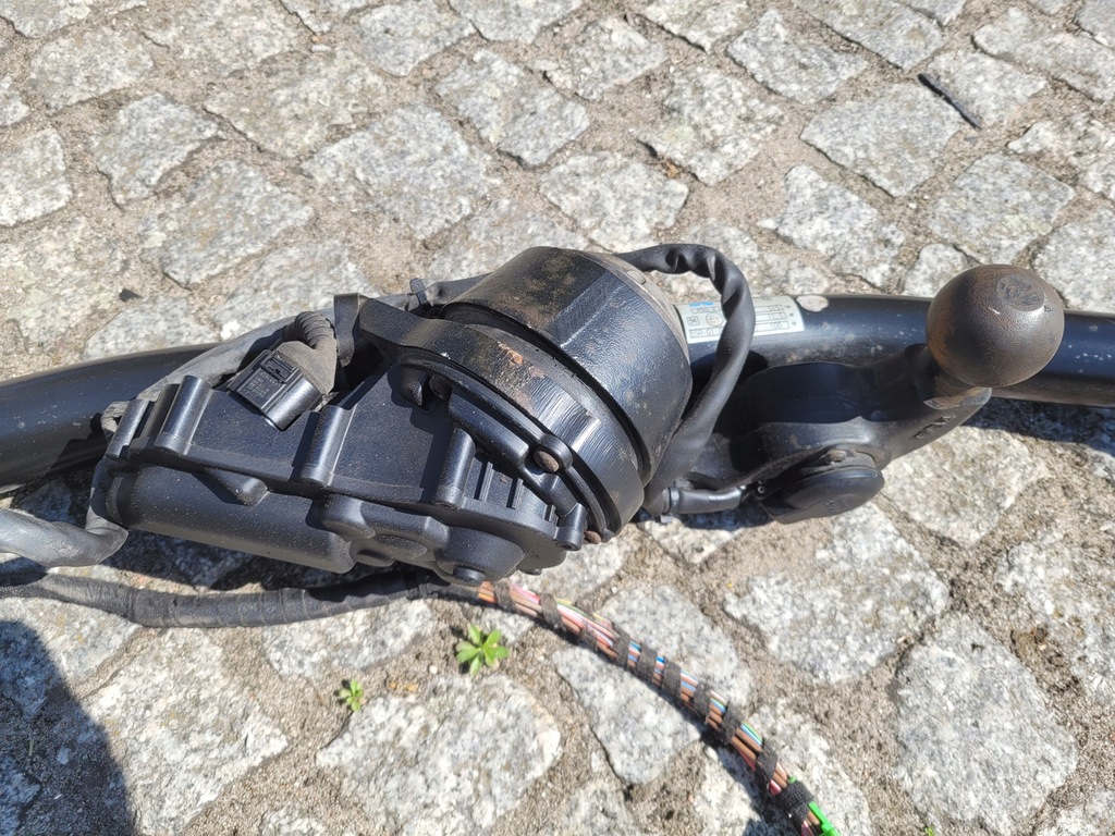 фото №8, Hak буксировочный электрический жгут vw passat b8 kombi 3g9803881c 3g9971124a