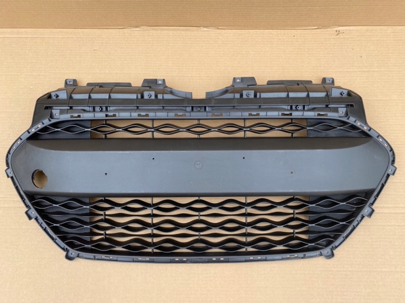 фото №1, Hyundai i10 ii решітка бампер перед