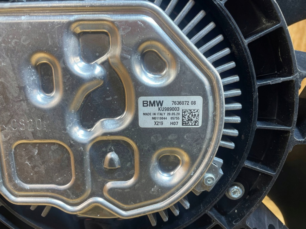 Вентилятор радіатор корпус bmw f40 f44 f45 f48 mini f55 f56 8645859 Оригінал
