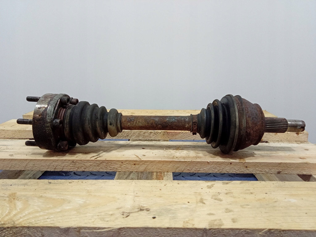 фото №1, Alfa romeo 166 2.5 v6 приводной вал левая короткий автоматическая коробка передач