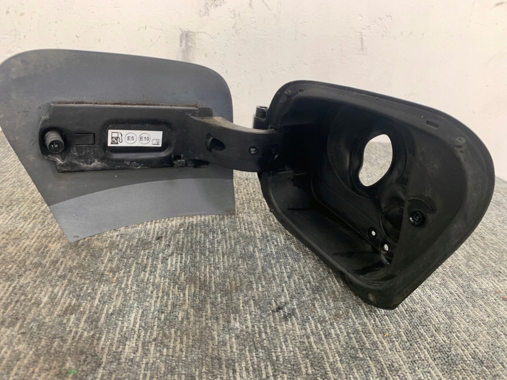 Opel crossland x 1.2 thp крышка заливной топлива оригинал европа в Украине