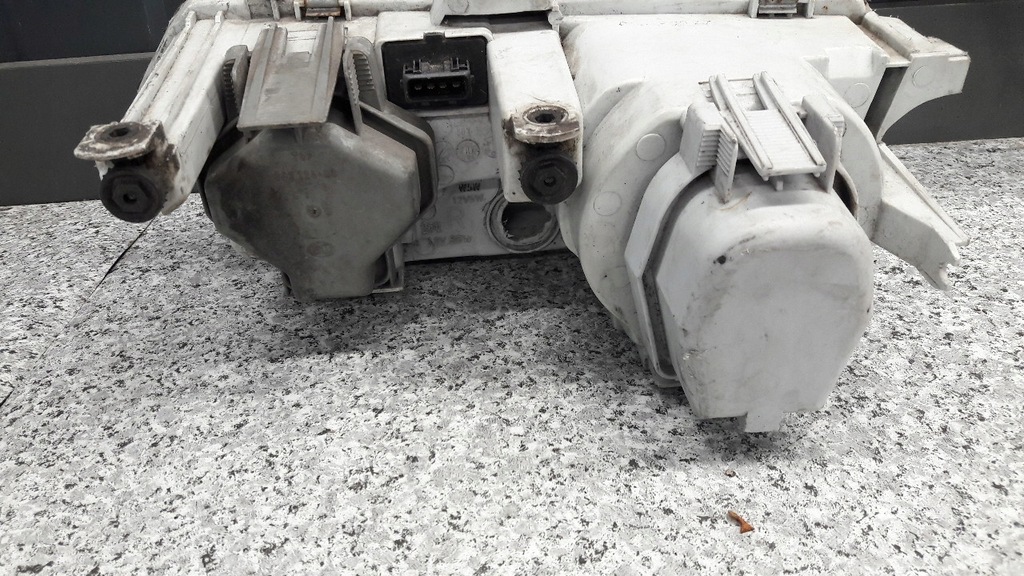 фото №4, Фара правый alfa romeo 145