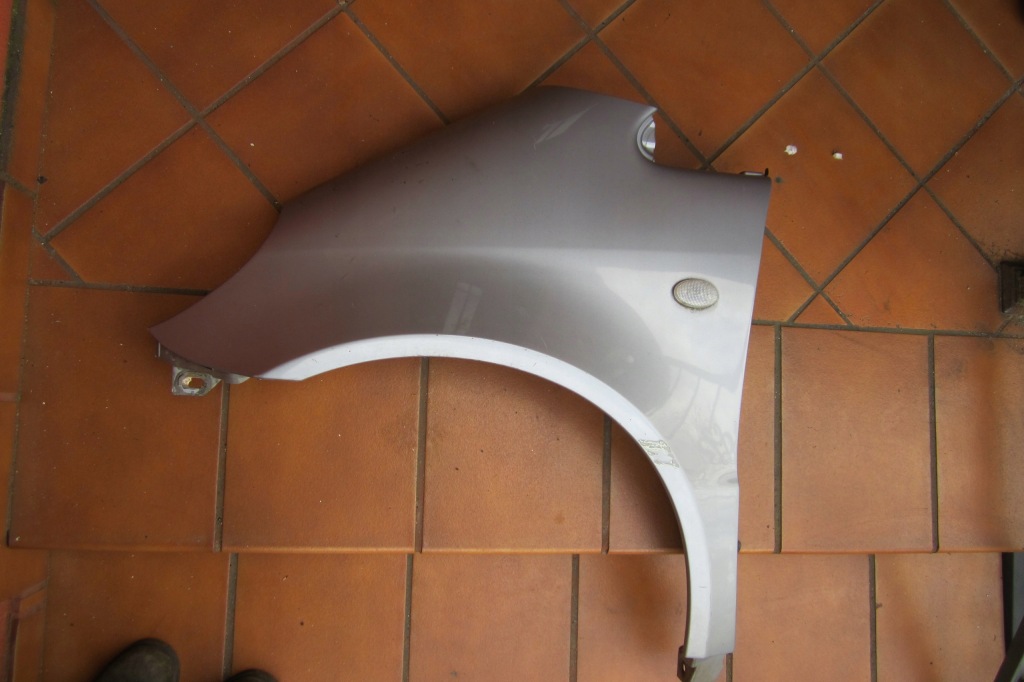 фото №5, Mercedes a160 w168 крила передній пластиковий перед правий лівий