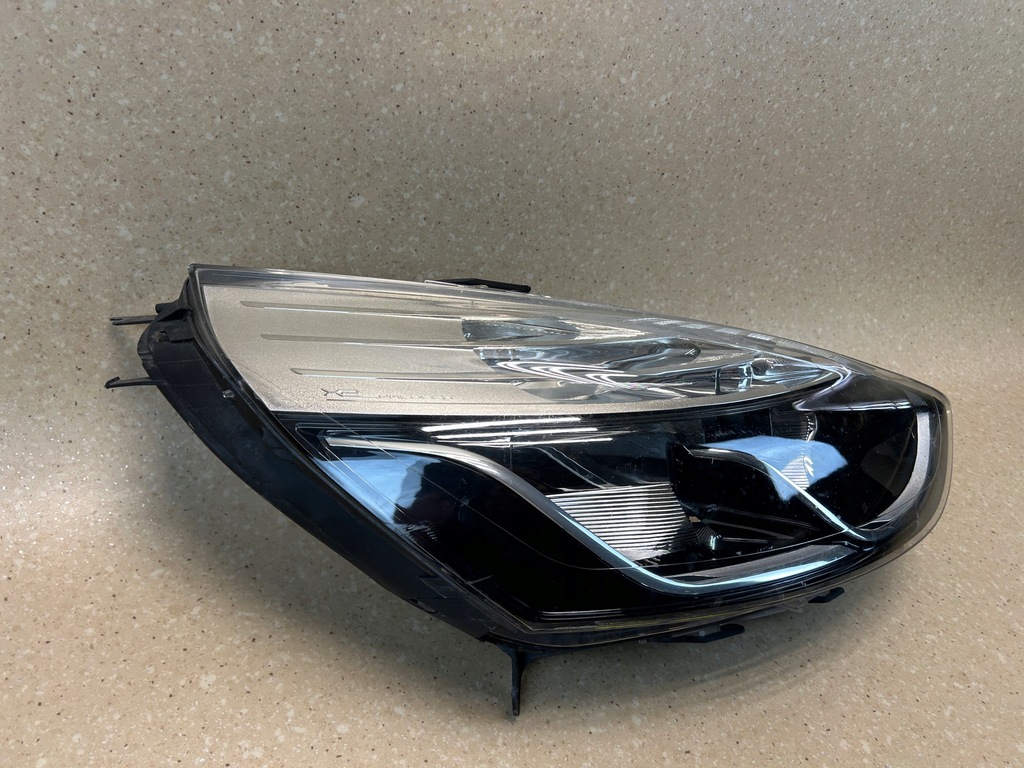 фото №2, Лампа права передня перед renault clio iv 260102796r