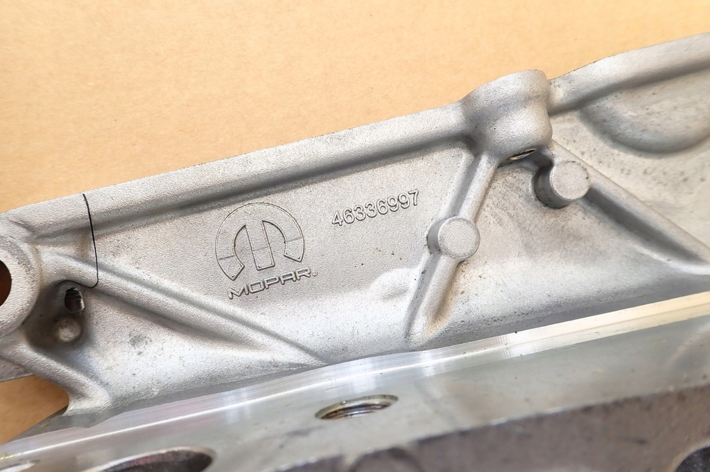 фото №11, Корпус распределительного вала насос масла jeep renegade 2019r 1.3 ben 55282328 46336997