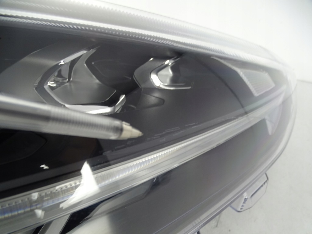 Фара перед передня правий ford focus mk4 full led Недорого