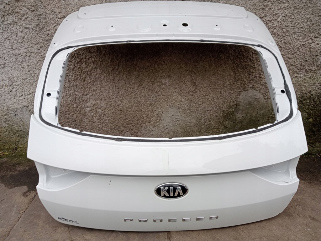 фото №1, Крышка багажника багажника задняя kia pro ceed proceed 3 iii cd