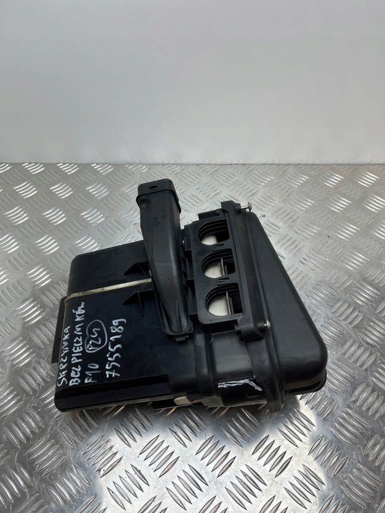 фото №10, Bmw f11 корпус коробка запобіжників 7555189