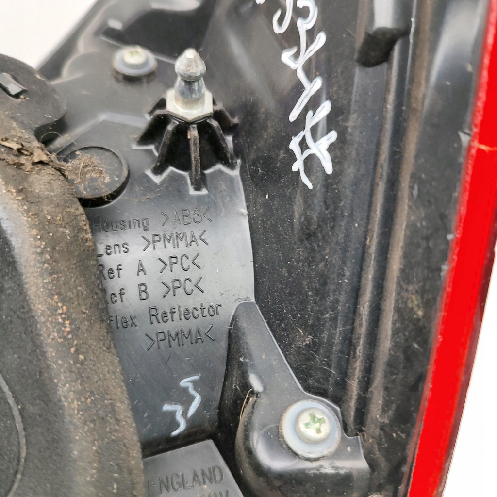 фото №6, Toyota yaris 2014 левая сторона лампа задняя