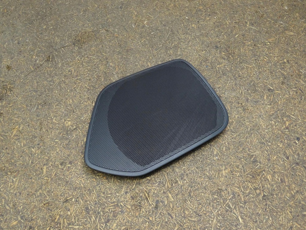 фото №7, Audi q3 8u накладка динамика левая перед передняя 8u0035419