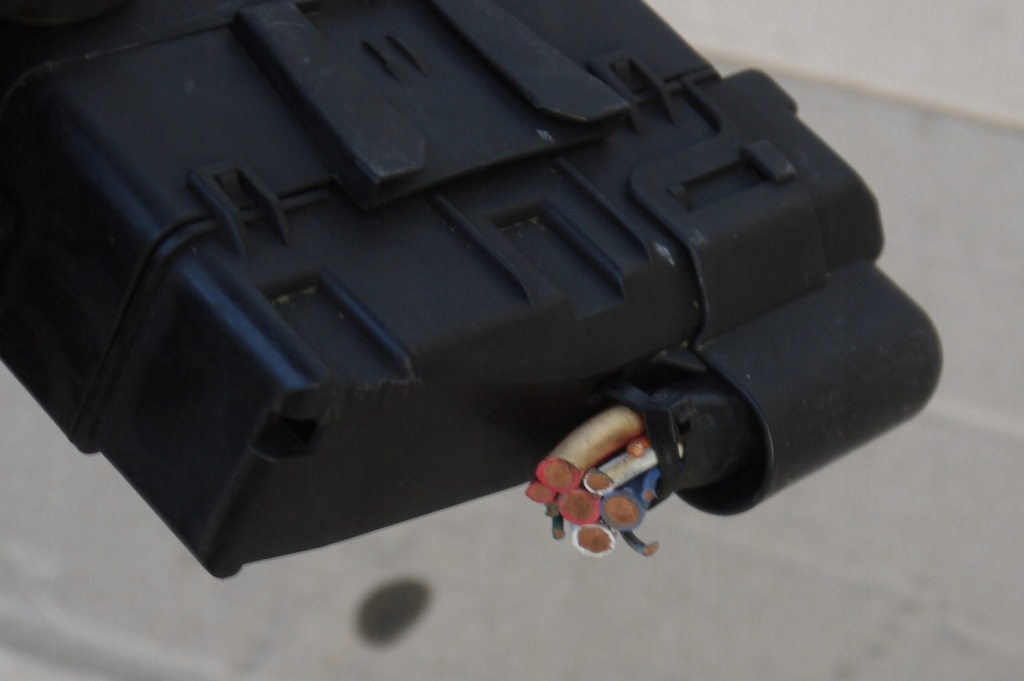 фото №10, Nissan tiida 1.5dci коробка реле