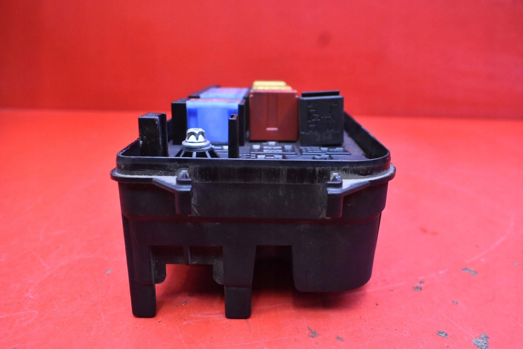 Купить Коробка предохранителей 13170898 opel vectra c 2.2 dti 125 km 02-05