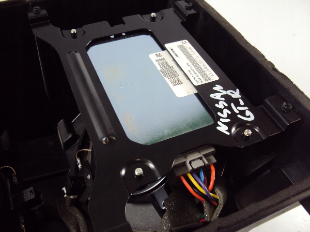 фото №8, Сабвуфер bose nissan gt-r 28170 kj10b