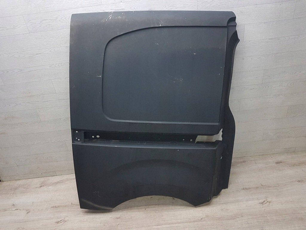 фото №1, Citroen jumpy 2023 задняя сторона правая bok кузов