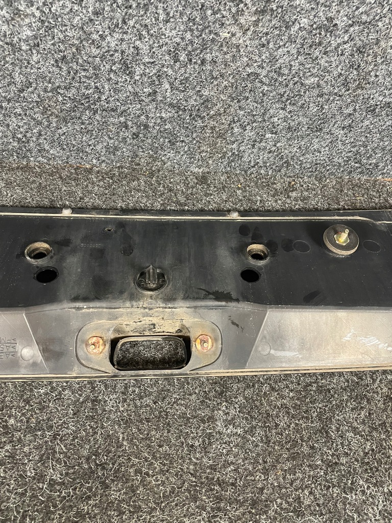 фото №8, Volvo v40 kombi 00-04r накладка кришки багажника 30632612