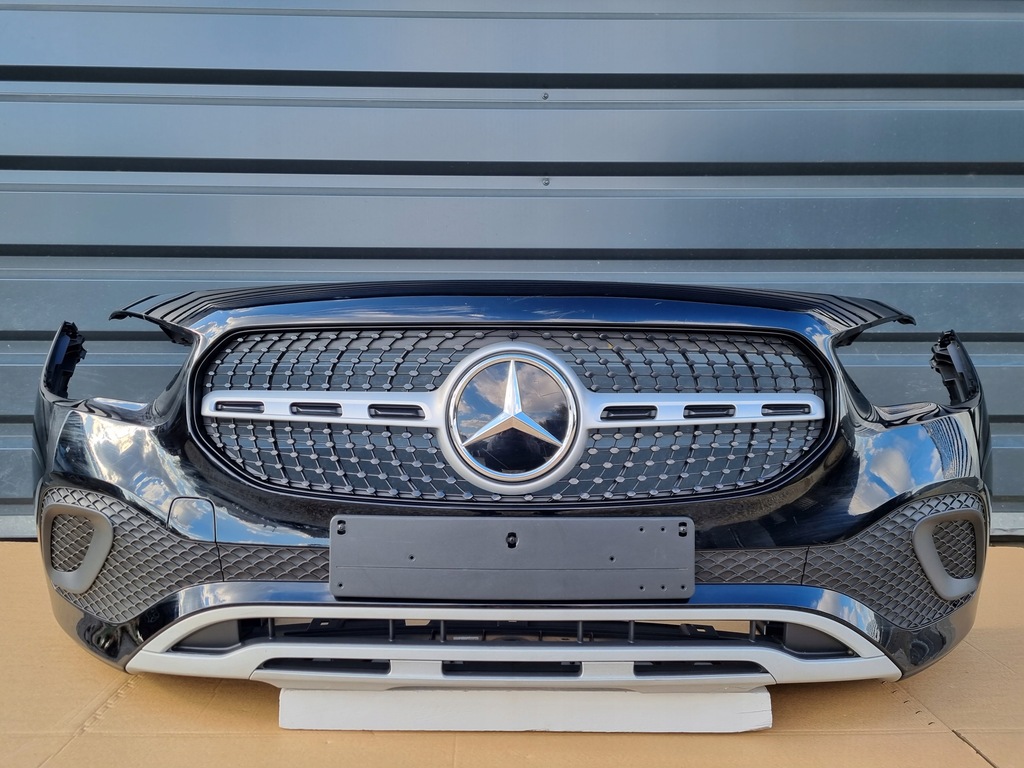 фото №1, Mercedes gla h247 2020- бампер перед f036