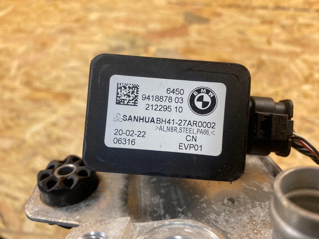 фото №9, Радіатор теплообмінник тепла bmw i4 g26 9418878 2018-