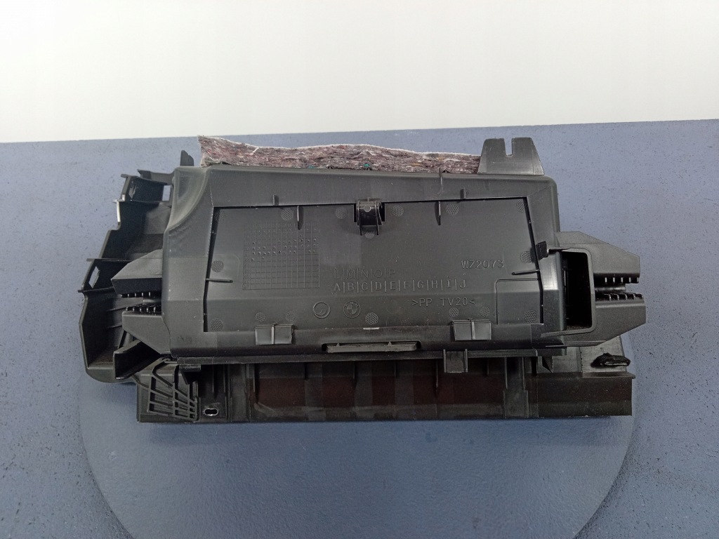 фото №6, Bmw 1 f40 f44 бардачок пасажира eu 7937981