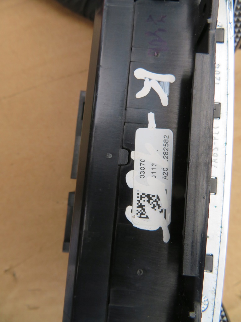 фото №10, Mercedes w204 панель кондиционера a2048308285