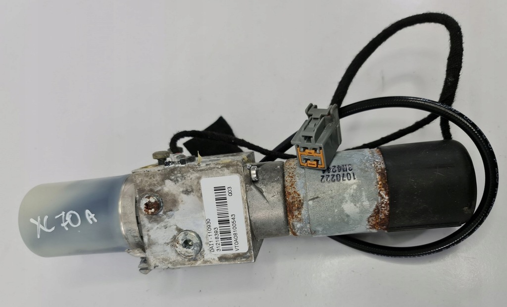 фото №1, Насос привод крышки volvo xc70 31218393