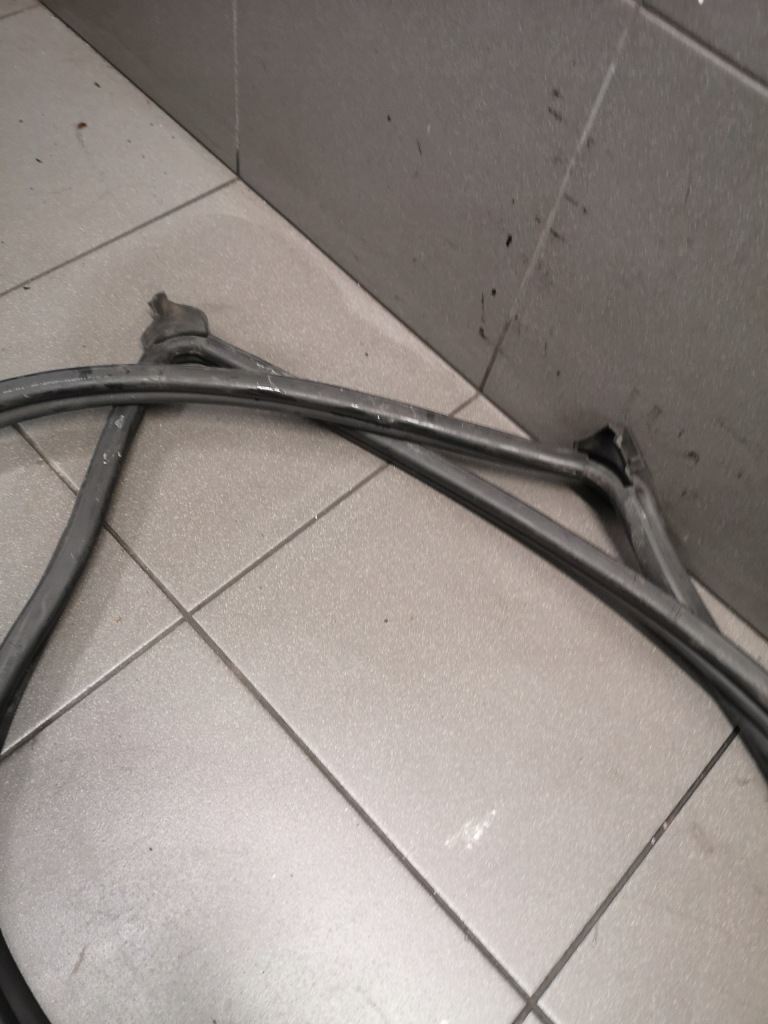 фото №7, Прокладка капот vw touareg 5.0 tdi v10