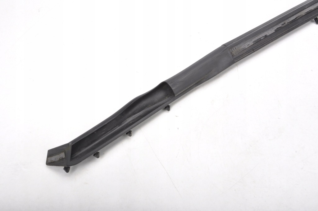 фото №4, Mclaren 650s прокладка дверь правый перед