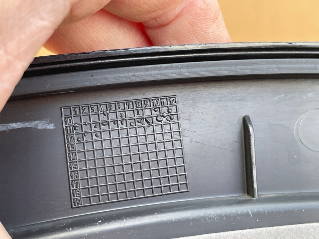 фото №9, Audi оригінальний номер 8u0853818 молдинг накладка