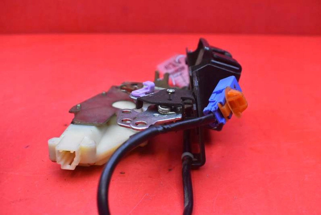 фото №6, Замок крышки задняя багажника honda hr-v 1 i 01-06