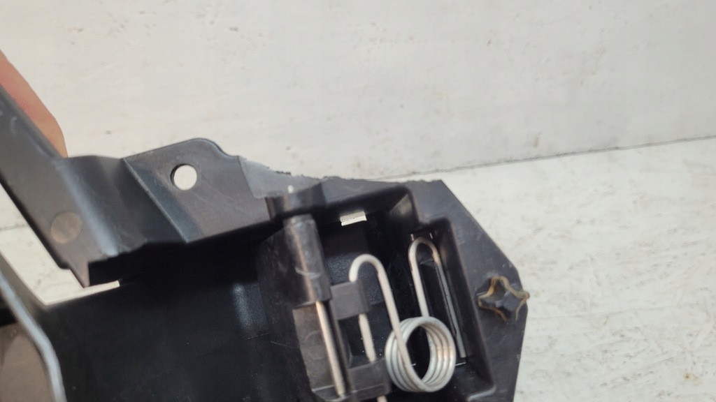 фото №11, Renault zoe lift крышка зарядки разъём перед port 296a81391r 2217223x