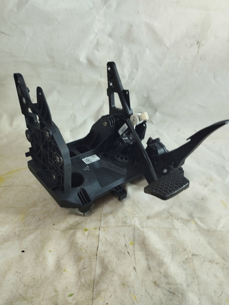 фото №7, Chevrolet cruze 16- педаль тормоза газа автоматическая коробка передач