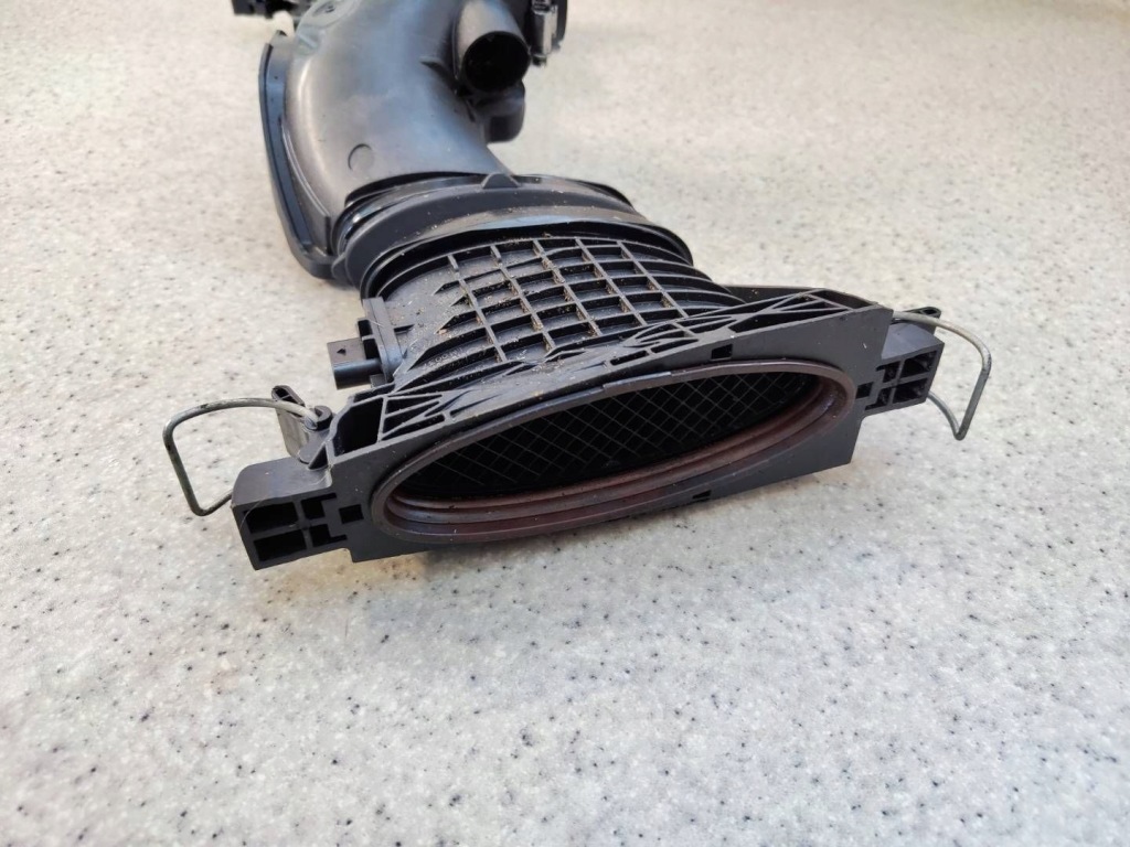 Труба впускний витратомір a6420900142 mercedes w204 w207 w212 3.0 cdi Недорого