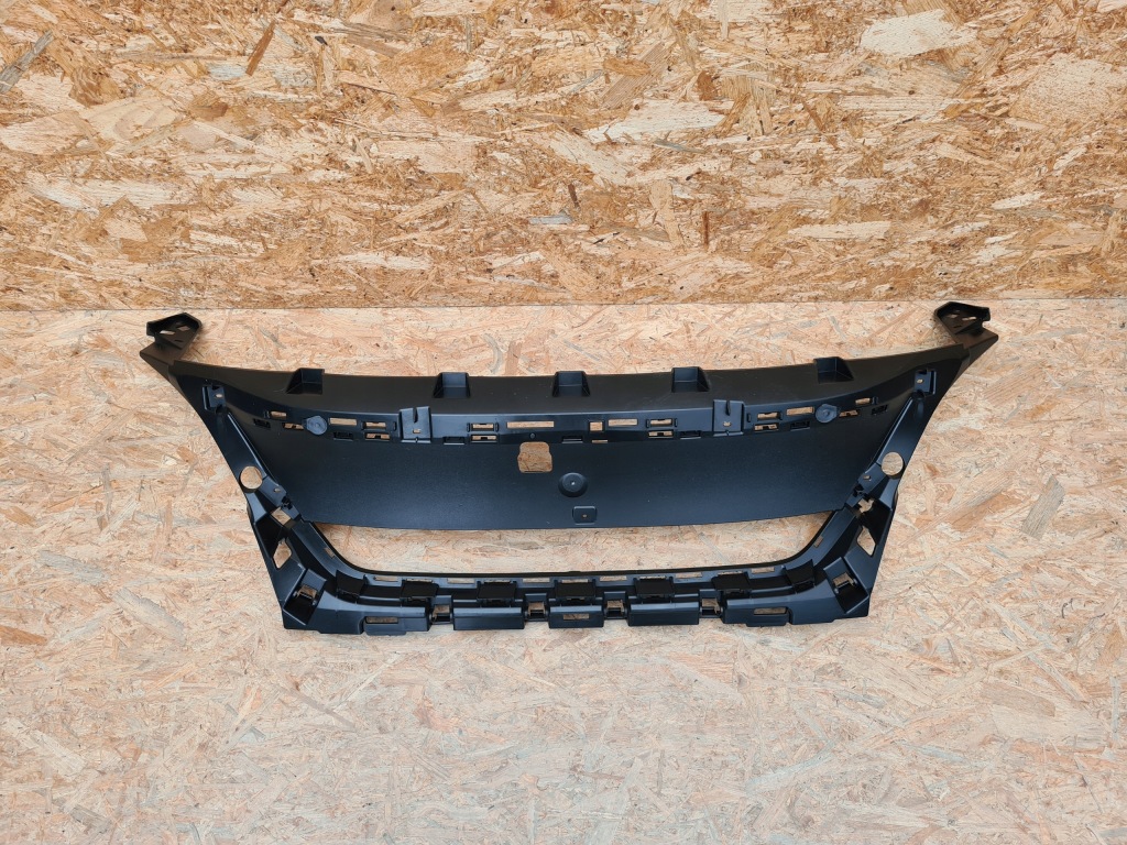 фото №1, Решётка радиатора усилитель решетка peugeot 3008 5008 ii