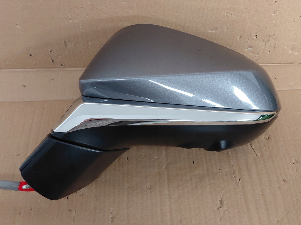 Купить Lexus rx v od 2022r левая фотохромный ассистент камера full 15+4+1 pin европа